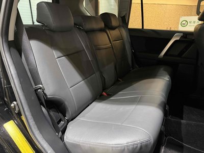 TOYOTA LAND CRUISER PRADO - 10