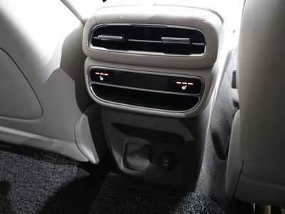 صورة مصغرة 24 لـ 2022 Genesis GV80