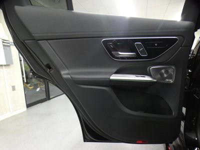 صورة مصغرة 37 لـ 2024 Mercedes-BENZ GLC AMG