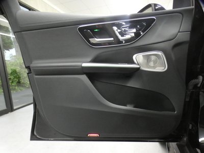 صورة مصغرة 33 لـ 2024 Mercedes-BENZ GLC AMG