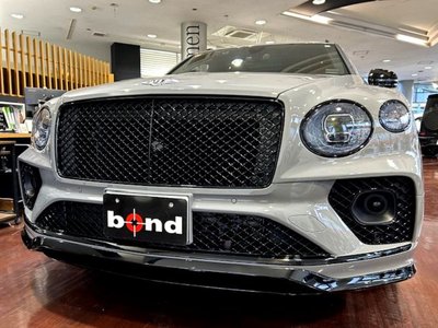 BENTLEY BENTAYGA - 6