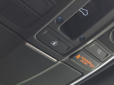صورة مصغرة 32 لـ 2021 Genesis THE NEW G70