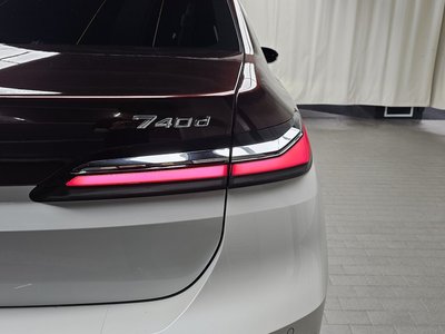 2025 BMW 7 SERIES photo 10