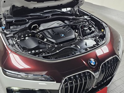2025 BMW 7 SERIES photo 7