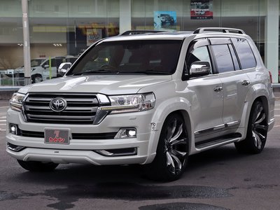 صورة مصغرة 45 لـ 2016 Toyota LAND CRUISER 200