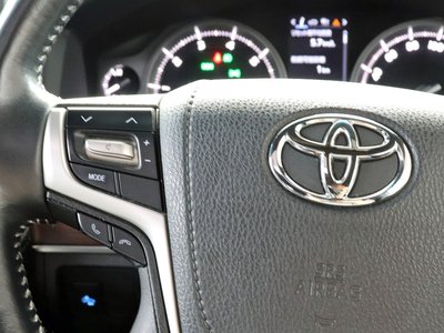 صورة مصغرة 18 لـ 2016 Toyota LAND CRUISER 200