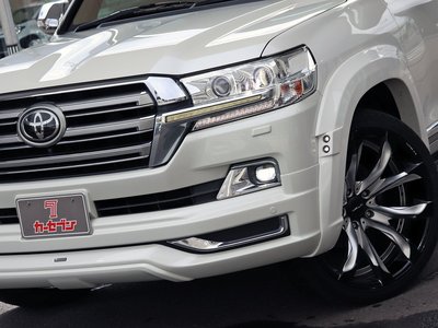 صورة 4 لـ 2016 Toyota LAND CRUISER 200