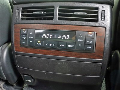 صورة مصغرة 27 لـ 2016 Toyota LAND CRUISER 200