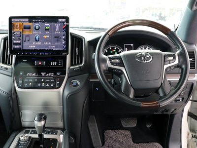 صورة مصغرة 50 لـ 2016 Toyota LAND CRUISER 200