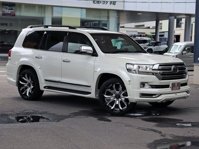 صورة 8 لـ 2016 Toyota LAND CRUISER 200