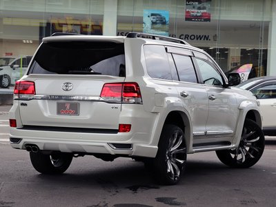 صورة مصغرة 60 لـ 2016 Toyota LAND CRUISER 200