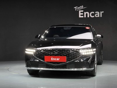 صورة 2 لـ 2022 Genesis G90 (RS4)