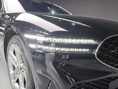 صورة 9 لـ 2022 Genesis G90 (RS4)