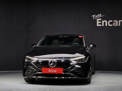 MERCEDES-BENZ EQE - 2