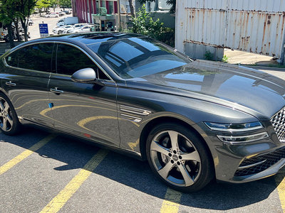 GENESIS G80 (RG3) - 2