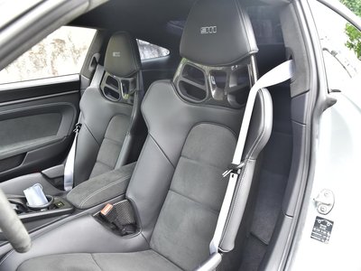 PORSCHE 911 - 4