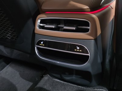 2022 Genesis GV70 — миниатюра 25