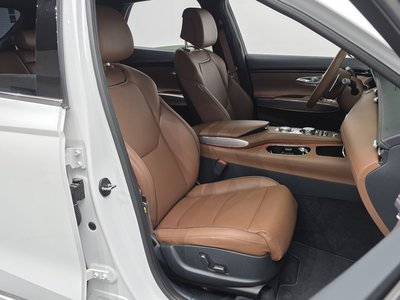 2022 Genesis GV70 — миниатюра 18