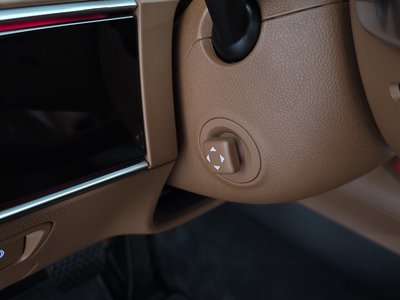 2022 Genesis GV70 — миниатюра 29