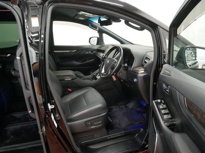 صورة 6 لـ 2021 Toyota ALPHARD