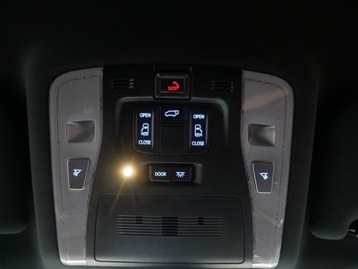 صورة 32 لـ 2021 Toyota ALPHARD