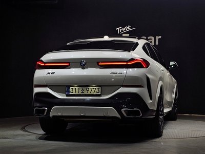 2023 BMW X6 photo 3