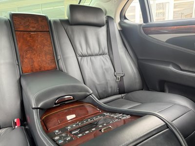 صورة مصغرة 30 لـ 2015 Lexus LS