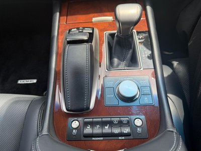 صورة مصغرة 21 لـ 2015 Lexus LS