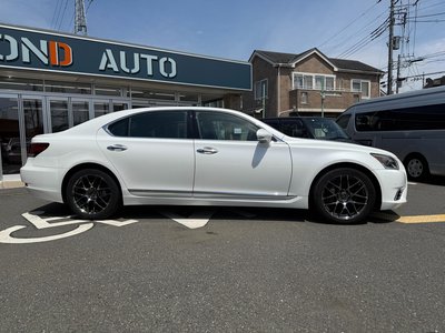 صورة 10 لـ 2015 Lexus LS