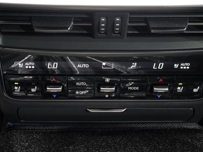 صورة مصغرة 19 لـ 2026 Lexus LX