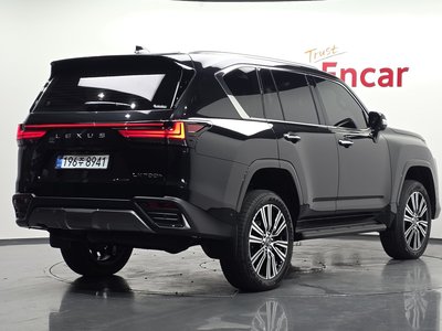 صورة 3 لـ 2026 Lexus LX