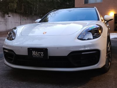 PORSCHE PANAMERA - 10