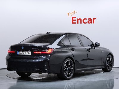 صورة 2 لـ 2023 BMW 3 SERIES