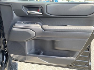 2026 Toyota LAND CRUISER 250 thumbnail 34