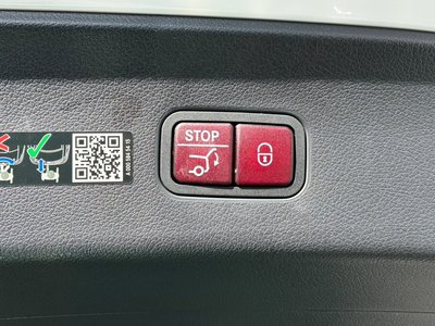 MERCEDES-BENZ GLC - 10