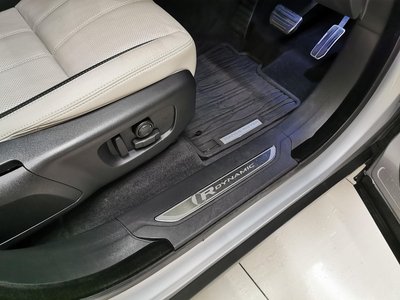 2023 LAND Rover RANGE ROVER VELAR — миниатюра 44