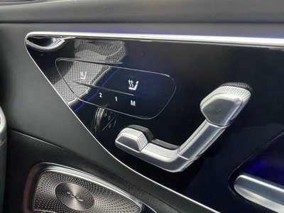 2025 Mercedes-BENZ C-CLASS AMG thumbnail 12