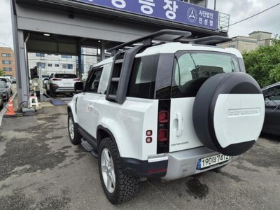 صورة 6 لـ 2022 LAND Rover DEFENDER