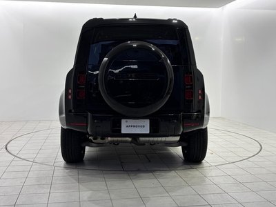 LAND ROVER DEFENDER - 7