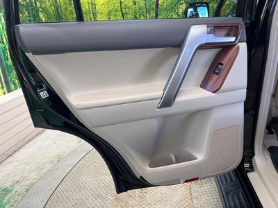 2023 Toyota LAND CRUISER PRADO 缩略图 35