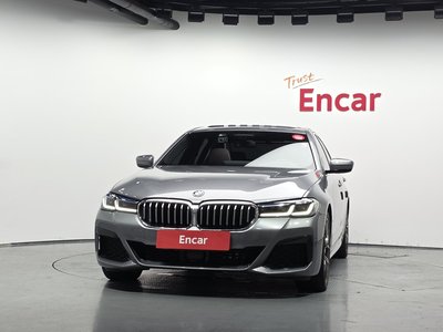 2023 BMW 5 SERIES 照片 2