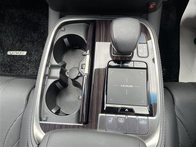 2018 Lexus LS — миниатюра 24