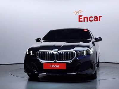 صورة 2 لـ 2025 BMW 5 SERIES