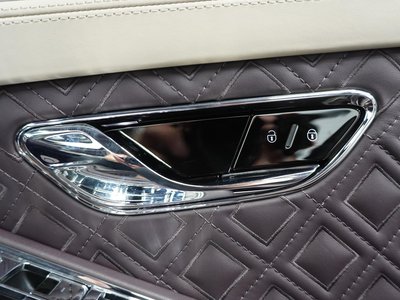 2018 Bentley CONTINENTAL thumbnail 33