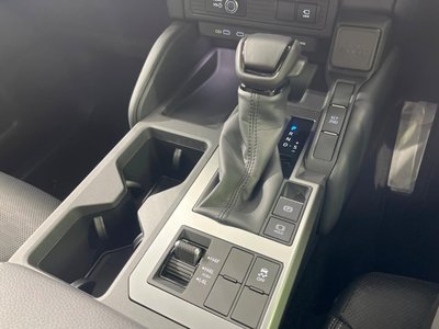 2024 Toyota LAND CRUISER 250 — миниатюра 24