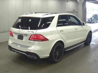صورة 3 لـ 2015 Mercedes-BENZ MERCEDES-AMG