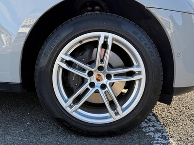 PORSCHE MACAN - 10