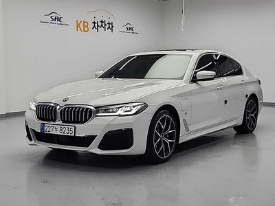 2020 BMW 5 SERIES 照片 1