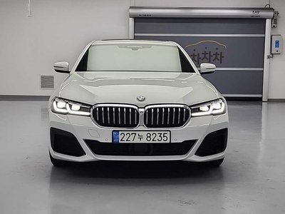 2020 BMW 5 SERIES 照片 4