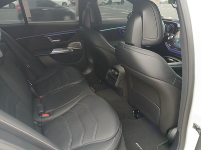 MERCEDES-BENZ E-CLASS - 8